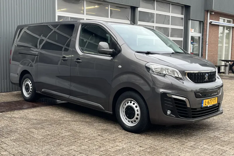 Peugeot e-Expert (2021)