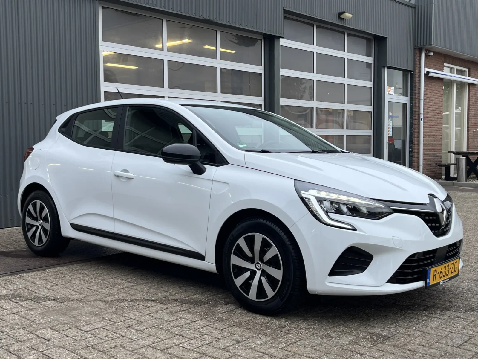 Renault Clio (2022) — foto 1