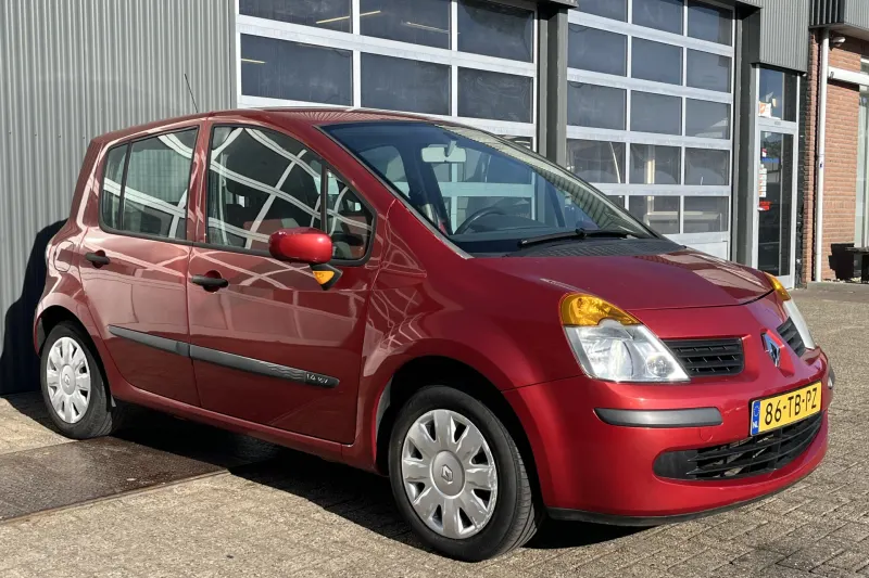 Renault Modus (2006)