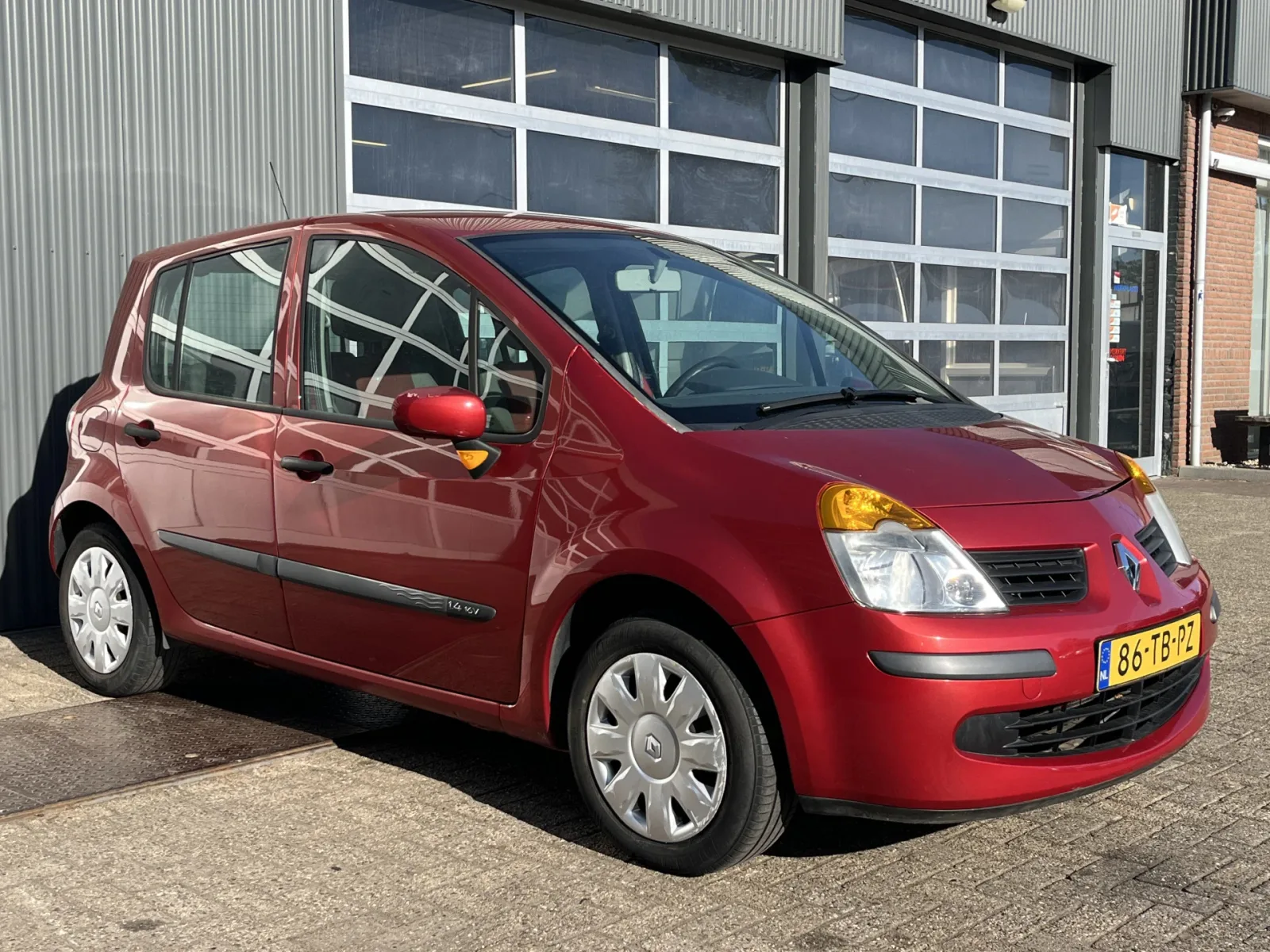 Renault Modus (2006) — foto 1