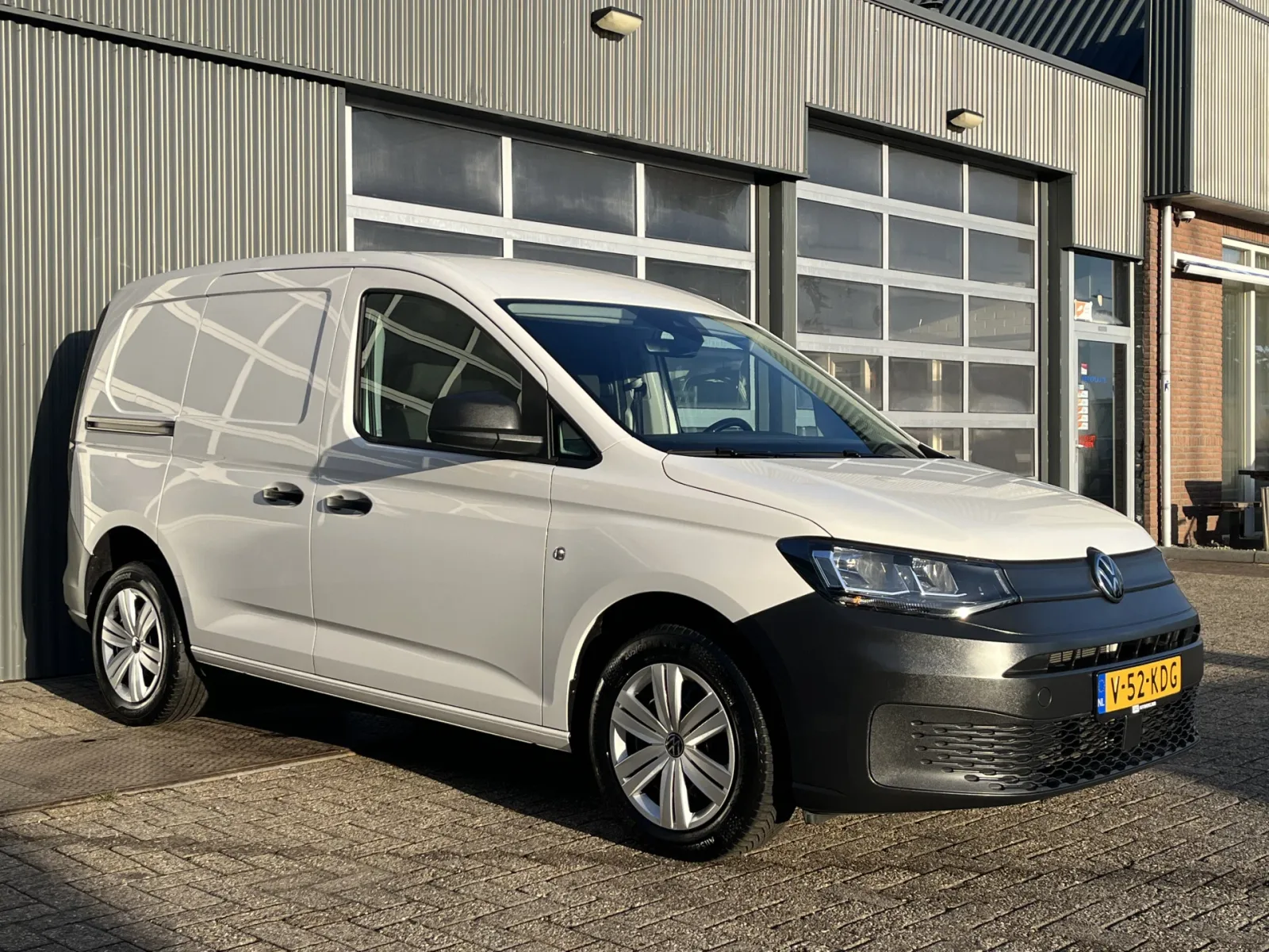 Volkswagen Caddy (2024) — foto 1