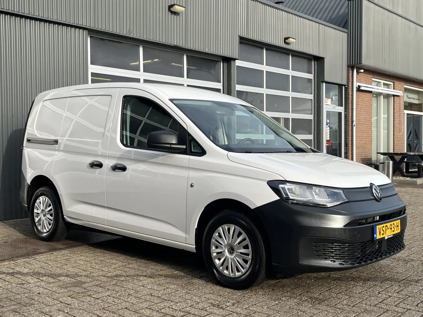Volkswagen Caddy (2022) — foto 1