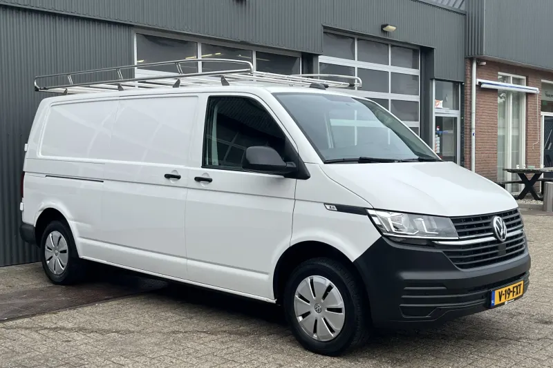 Volkswagen Transporter (2024)