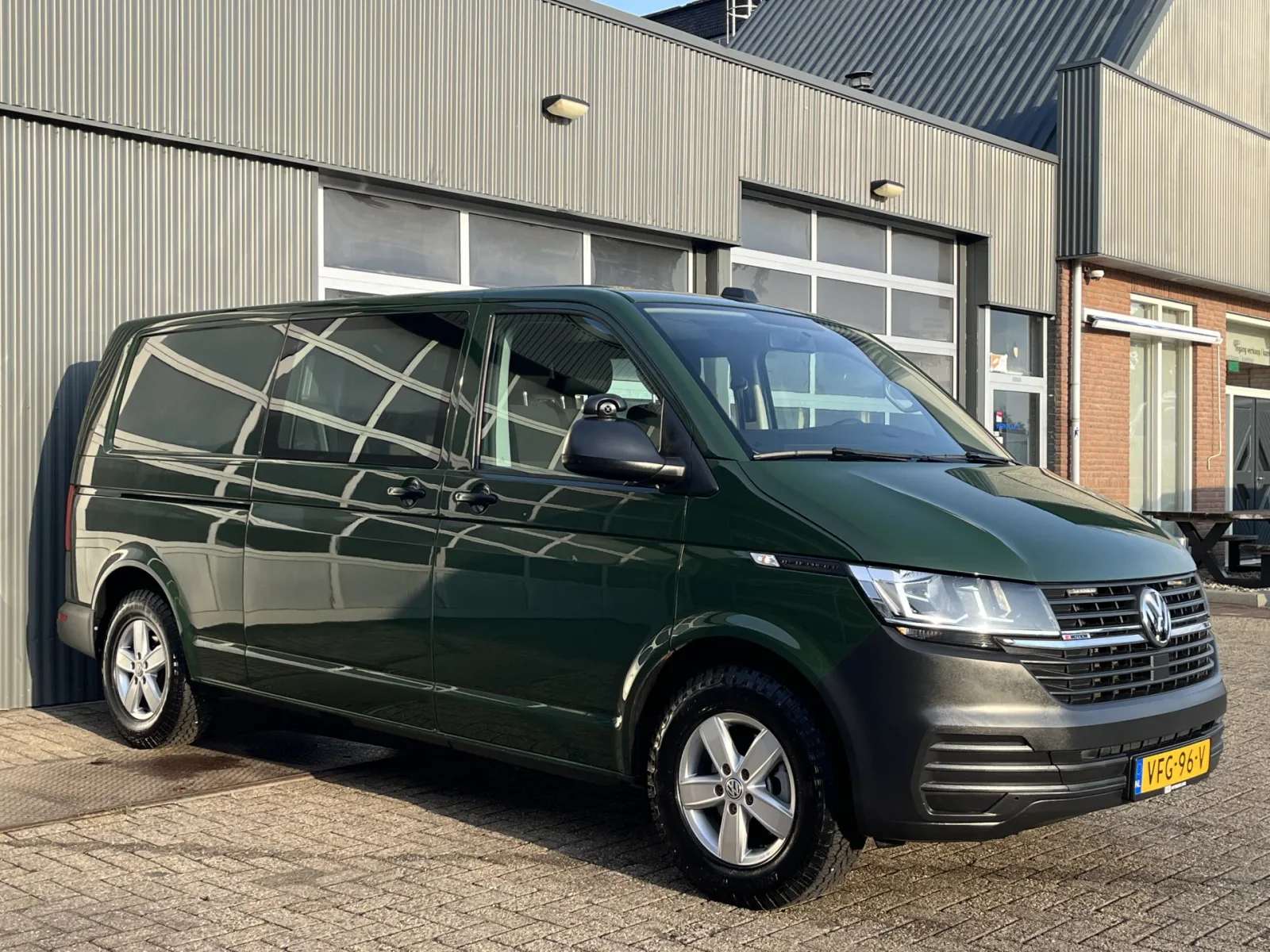 Volkswagen Transporter (2020) — foto 1