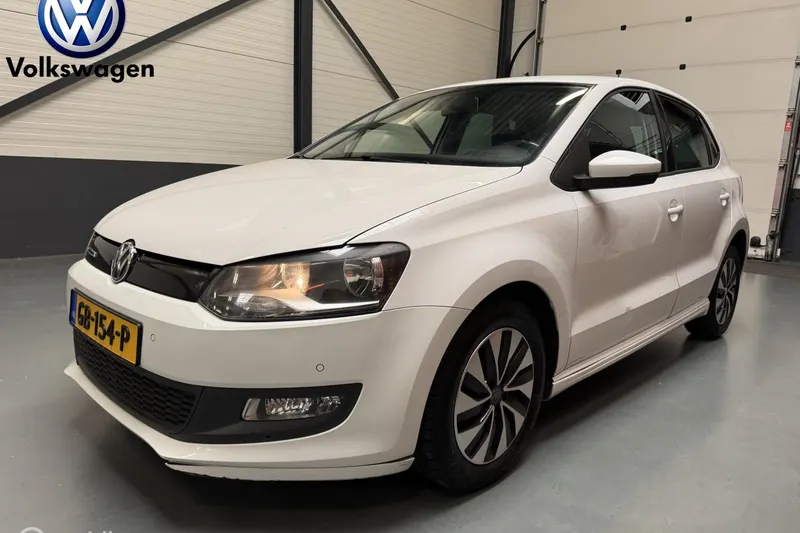 Volkswagen Polo (2015)