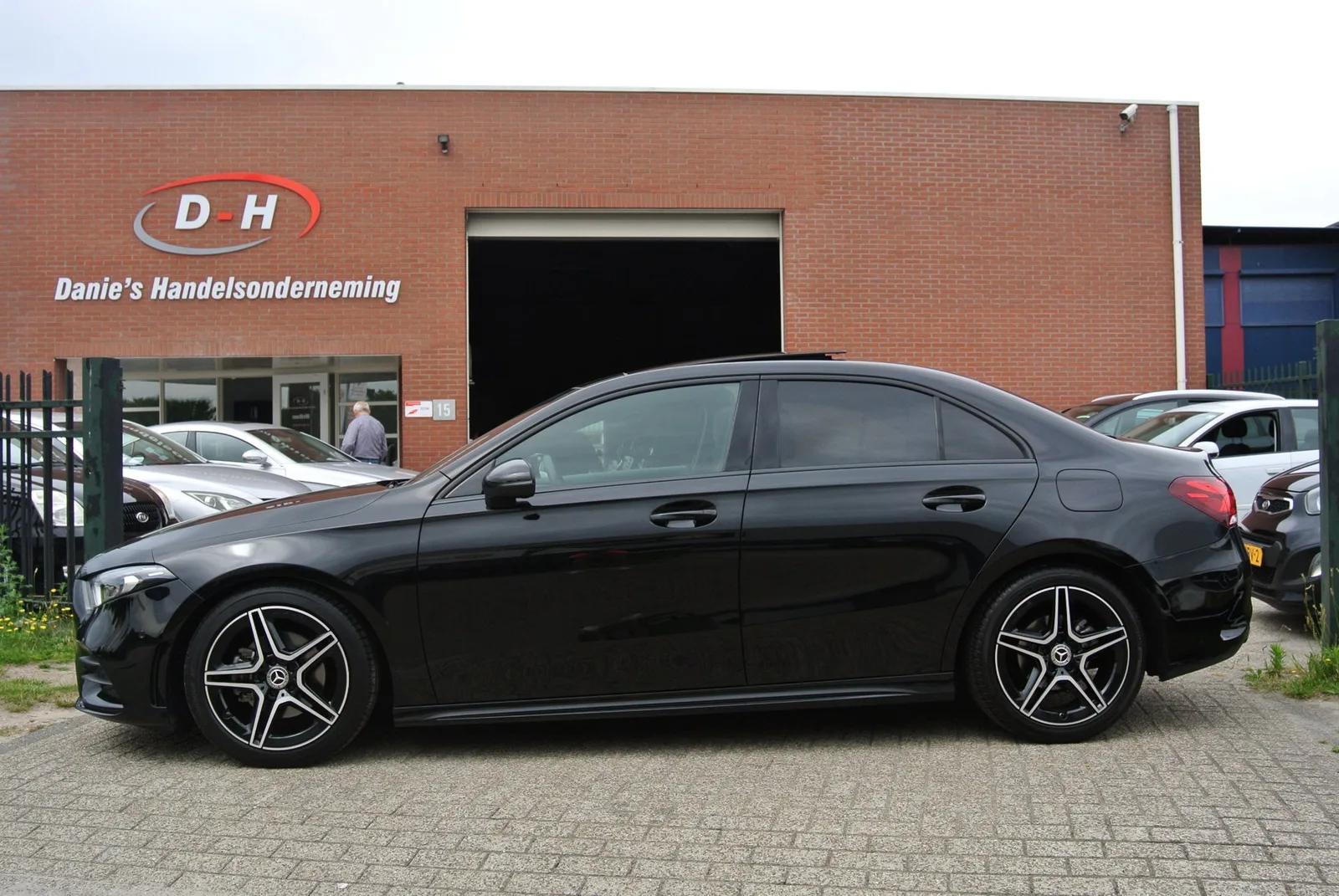 Mercedes-Benz A-Klasse (2021) — foto 1