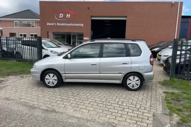 Mitsubishi Space Star (2002)
