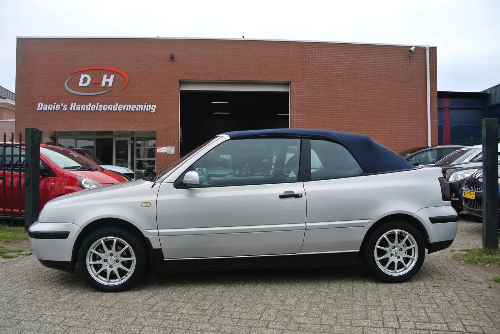 Volkswagen Golf (1999) — foto 1