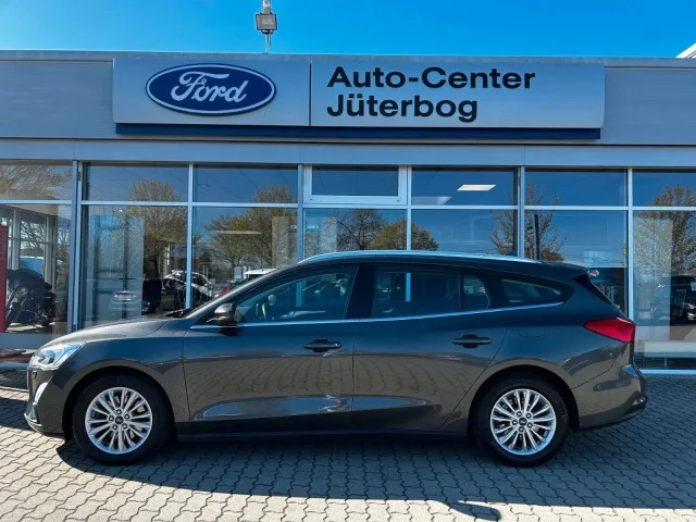 Ford Focus (2018) — foto 1