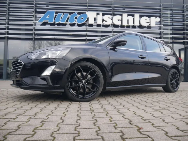 Ford Focus (2019) — foto 1