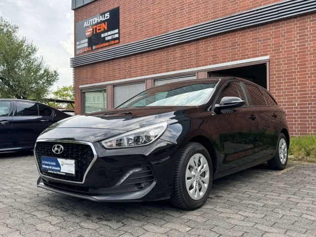 Hyundai i30 (2019) — foto 1