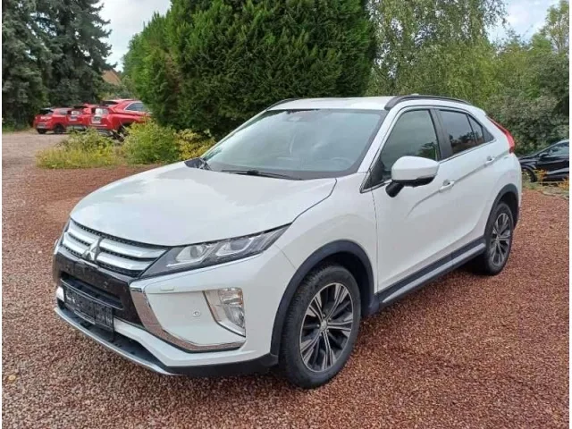 Mitsubishi Eclipse Cross (2018) — foto 1