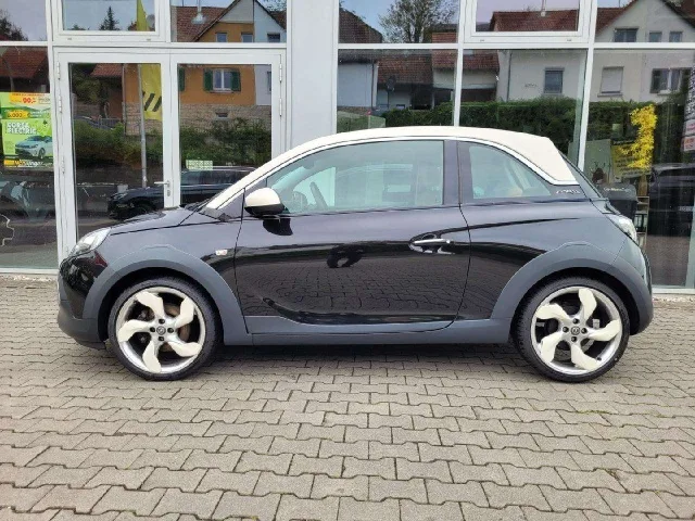 Opel Adam (2017) — foto 1