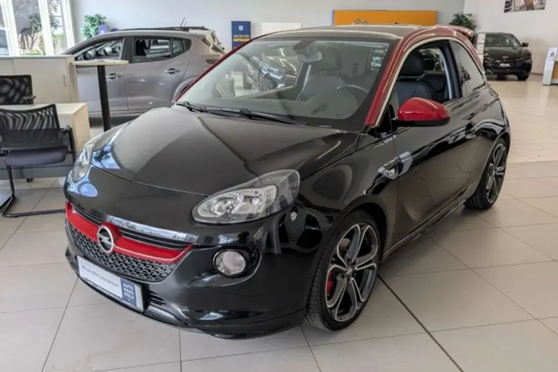 Opel Adam (2017)