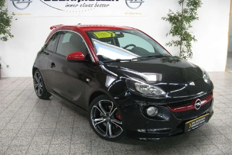 Opel Adam (2017)