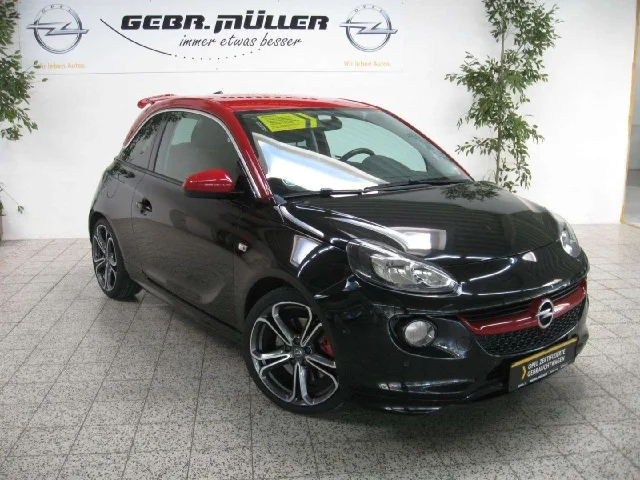 Opel Adam (2017) — foto 1