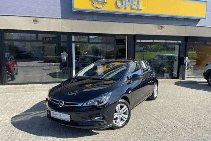 Opel Astra (2017)