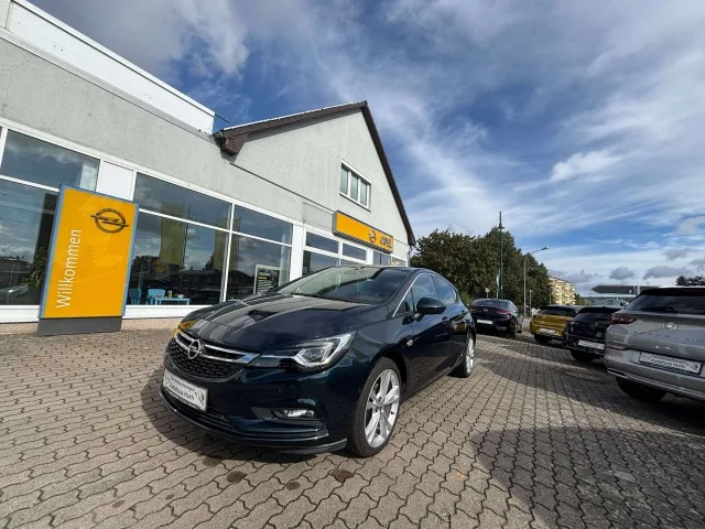 Opel Astra (2018) — foto 1