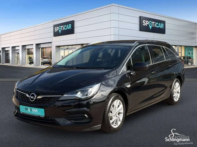 Opel Astra (2020) — foto 1