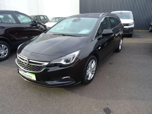 Opel Astra (2017) — foto 1