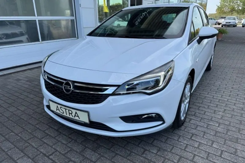 Opel Astra (2018)