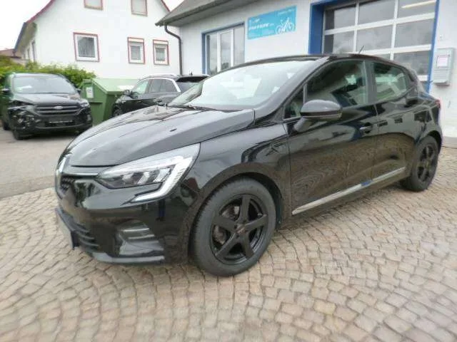 Renault Clio (2021) — foto 1