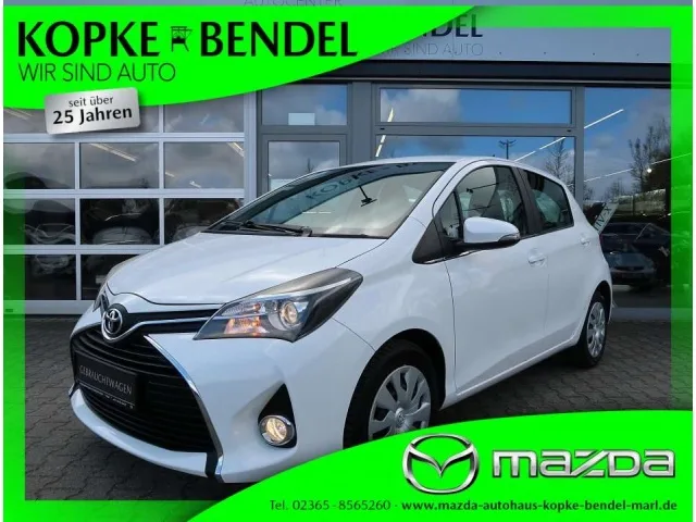 Toyota Yaris (2017) — foto 1