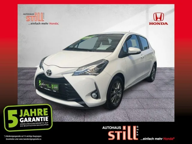 Toyota Yaris (2017) — foto 1