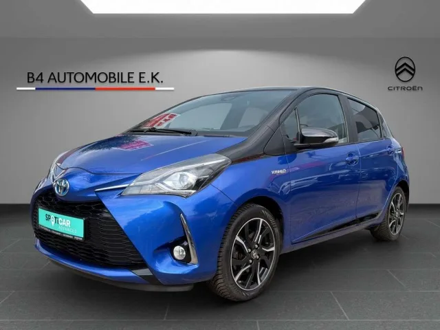 Toyota Yaris (2017) — foto 1