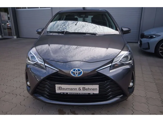 Toyota Yaris (2018) — foto 1