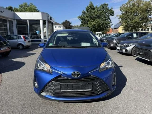 Toyota Yaris (2020) — foto 1
