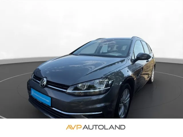 Volkswagen Golf (2018) — foto 1