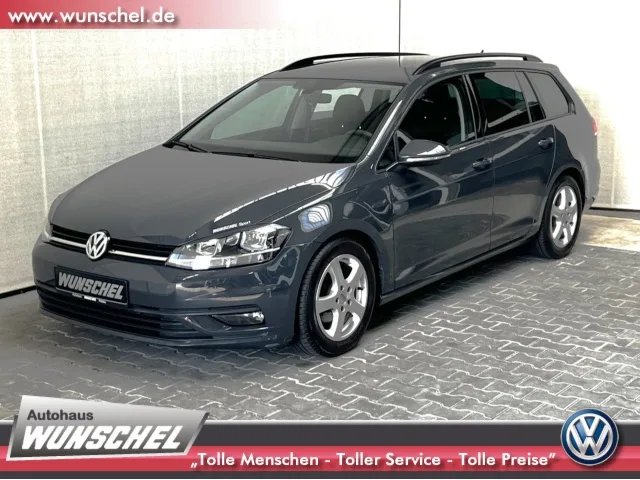 Volkswagen Golf (2018) — foto 1