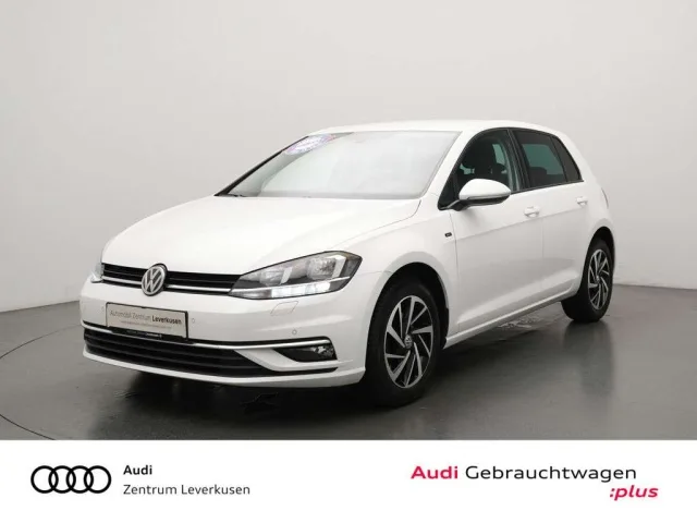 Volkswagen Golf (2018) — foto 1