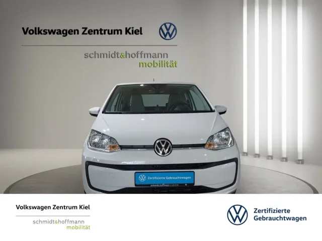Volkswagen Up! (2023) — foto 1