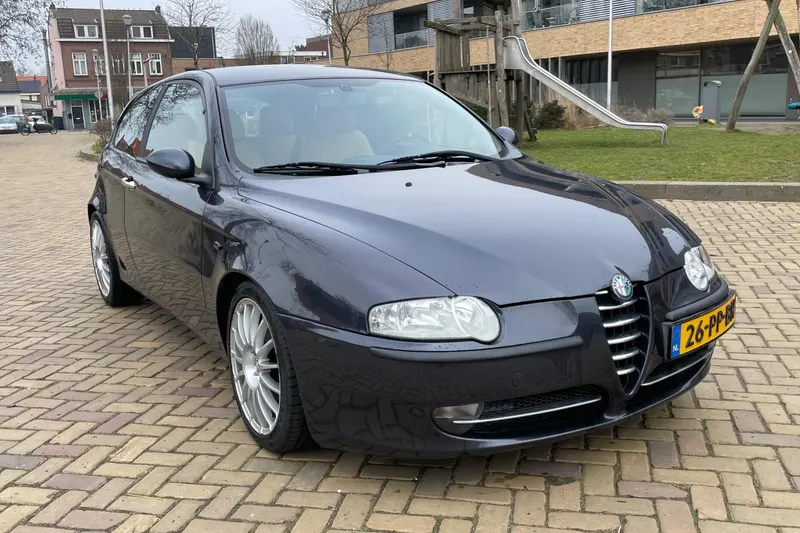 Alfa Romeo 147 (2004)