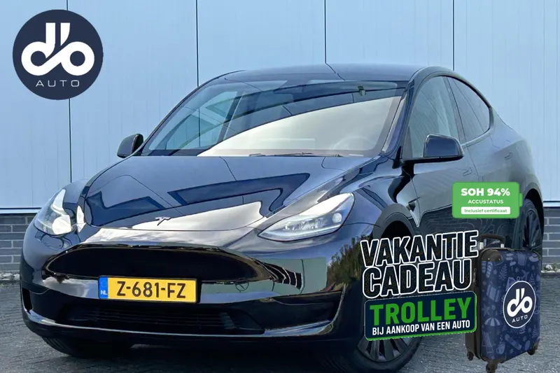 Tesla Model Y (2024)