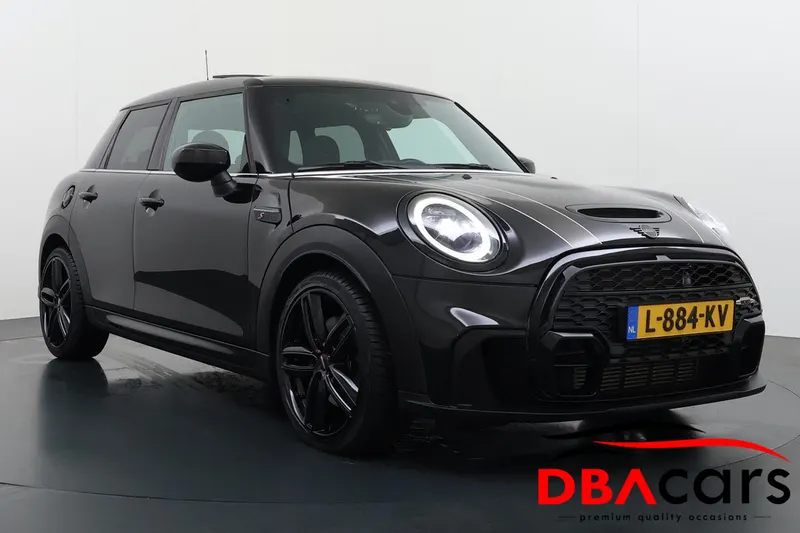 MINI Cooper S (2021)