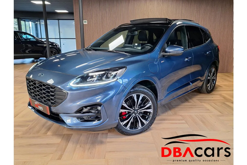 Ford Kuga (2021) — foto 1