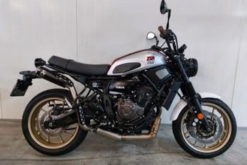 Yamaha XSR 700 Xtribute (2024)