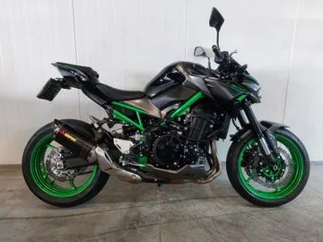 Kawasaki Z900 (2023) — foto 1