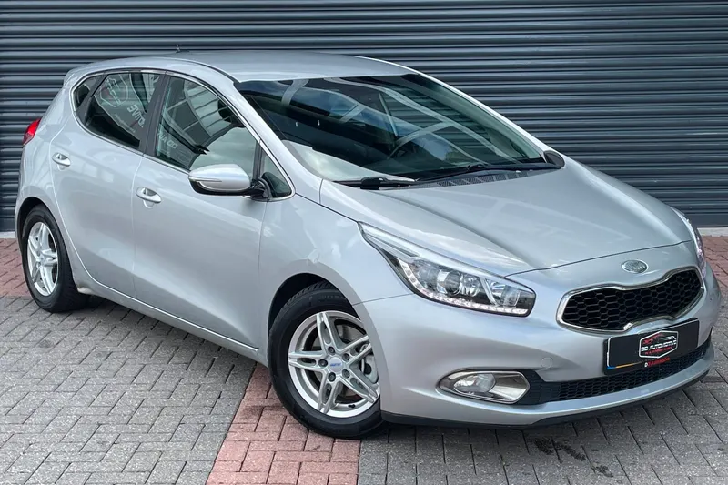 Kia Ceed (2013)