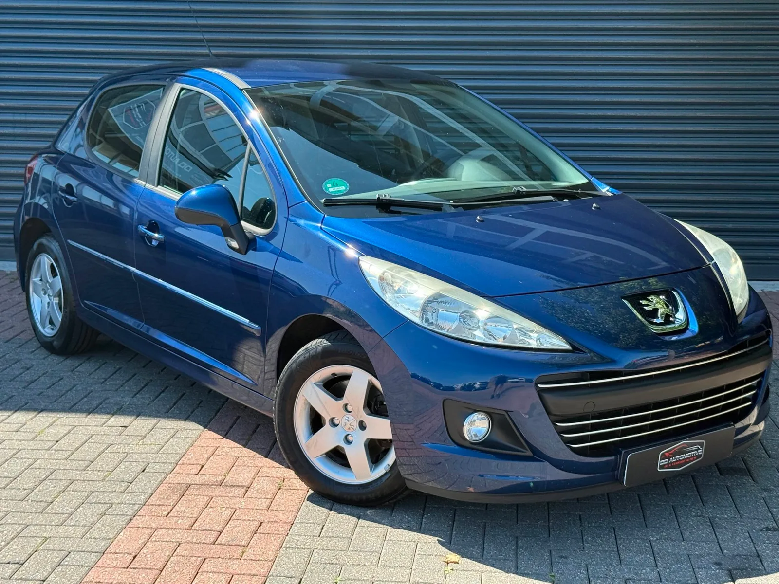 Peugeot 207 (2010) — foto 1