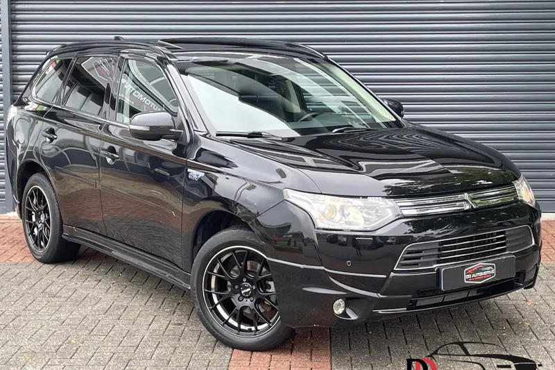 Mitsubishi Outlander (2014)