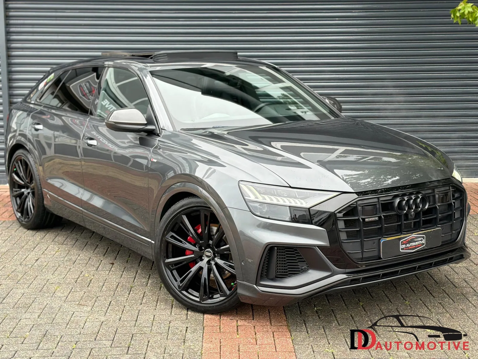 Audi Q8 (2022) — foto 1