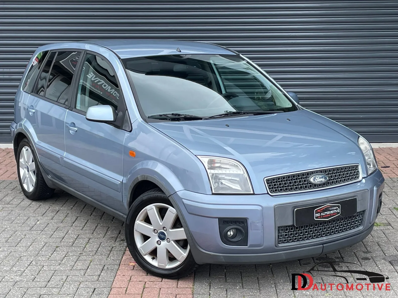 Ford Fusion (2006) — foto 1