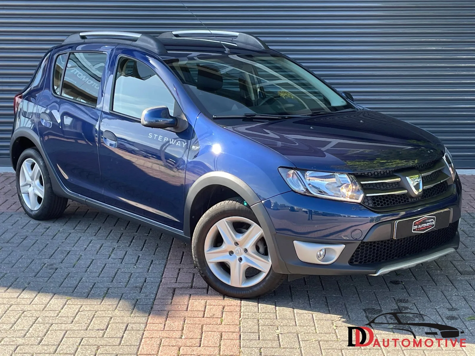 Dacia Sandero (2016) — foto 1