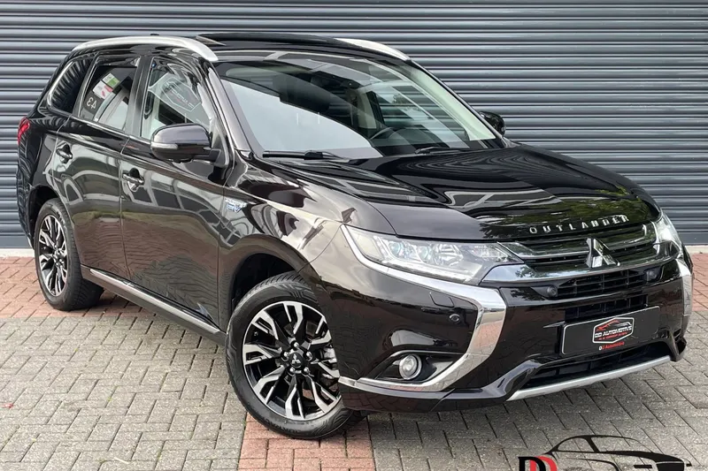 Mitsubishi Outlander (2016)