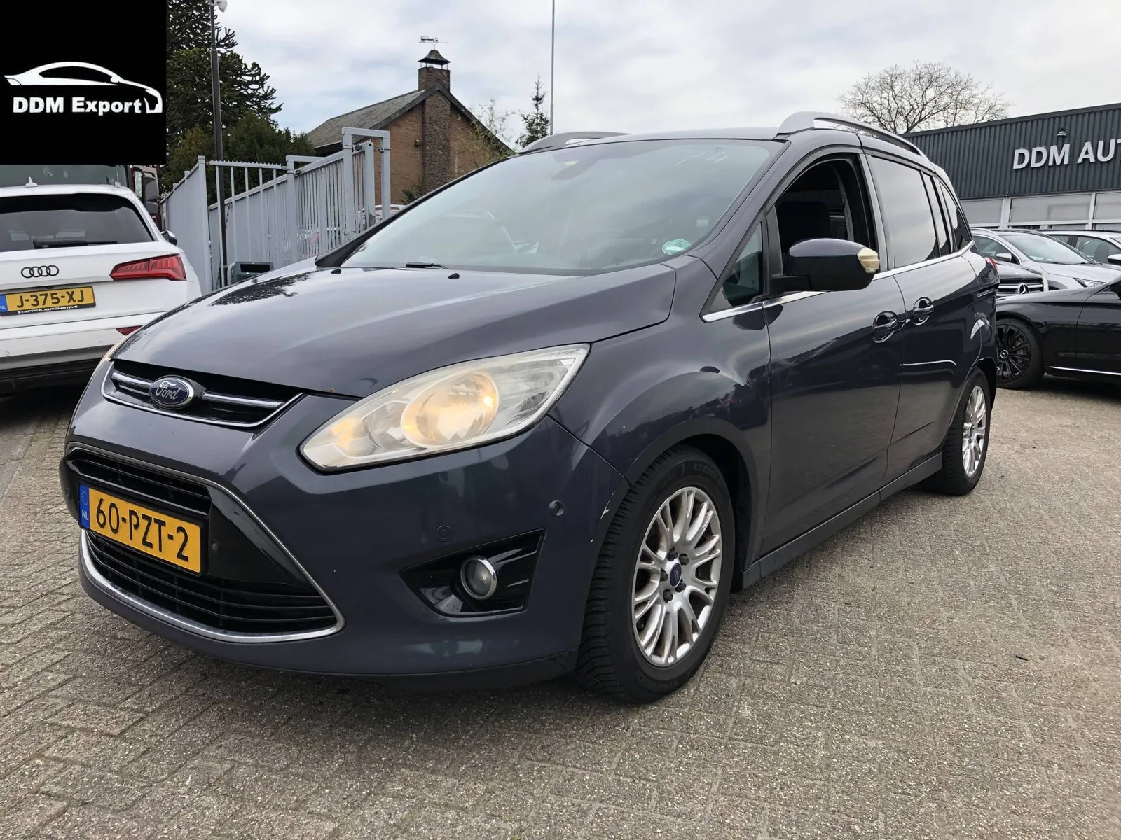 Ford Grand C-Max (2011) — foto 1