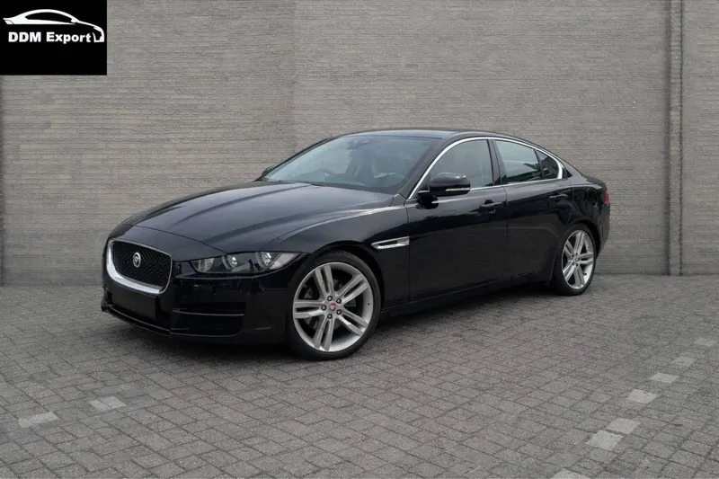 Jaguar XE (2016)